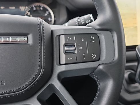 Used 2023 Land Rover Defender 110 X AWD/4WD image 20