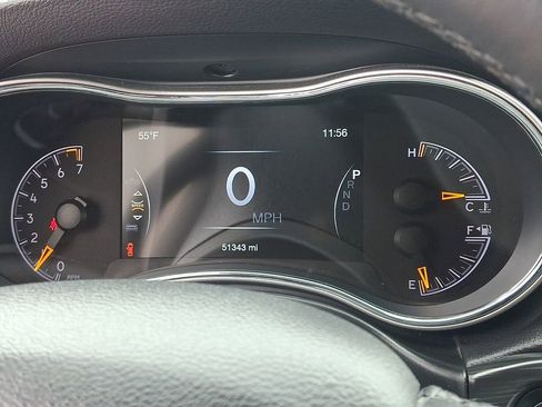 Used 2019 Jeep Grand Cherokee Limited image 26