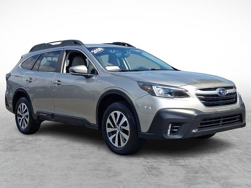 Used 2020 Subaru Outback Premium w/ Popular Package #1 AWD/4WD image 3