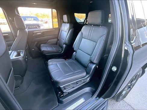 Used 2025 Chevrolet Suburban RST w/ RST Capability Package AWD/4WD image 22