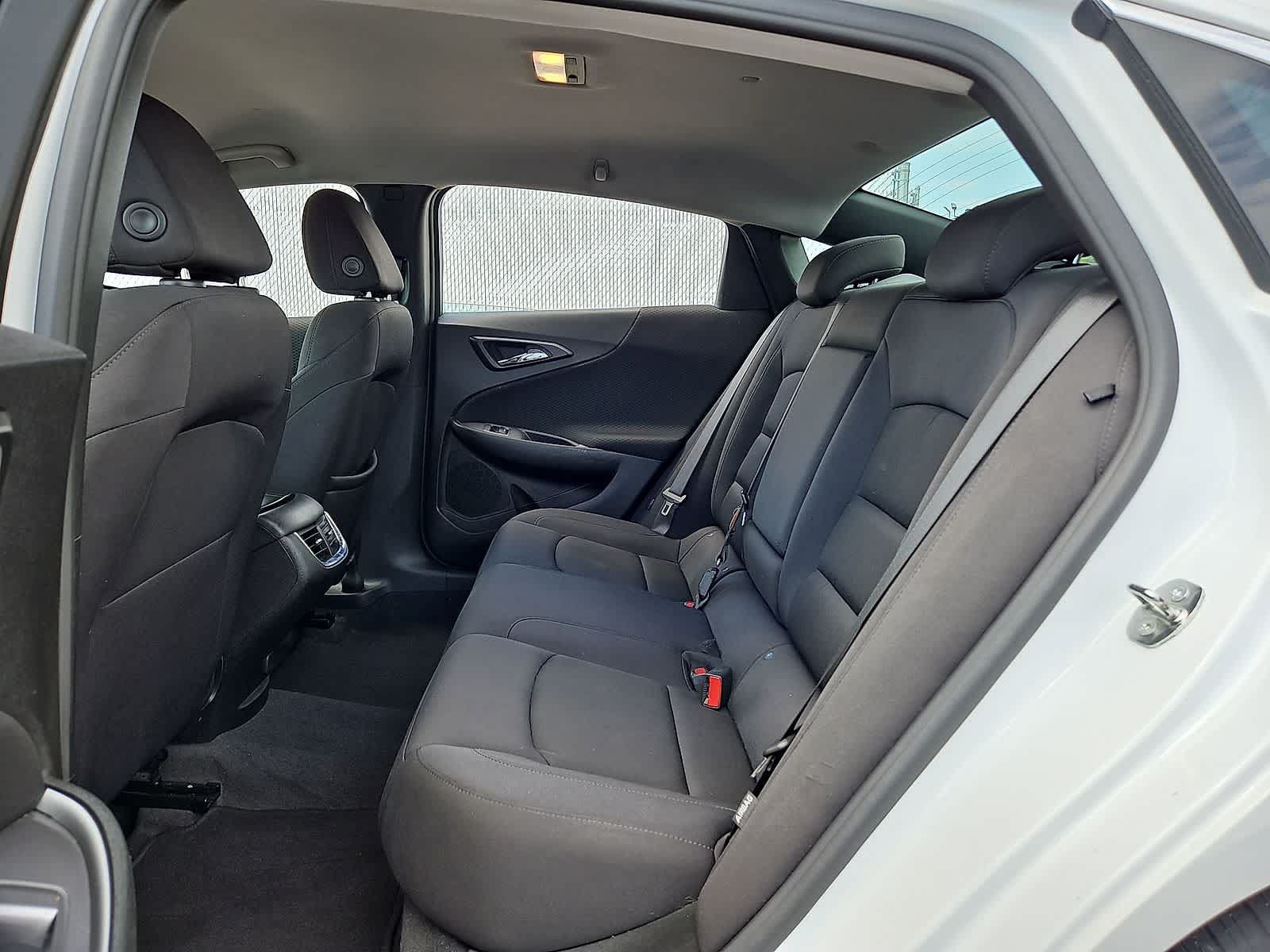 Used 2023 Chevrolet Malibu LT FWD image 30