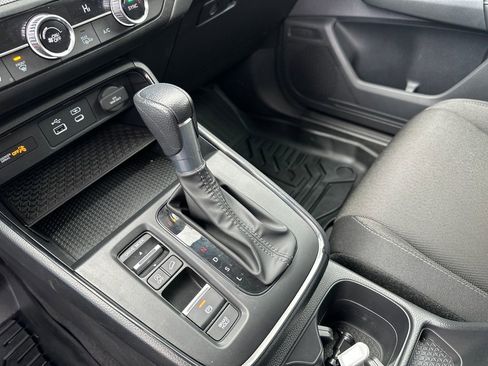 Used 2025 Honda CR-V EX image 14