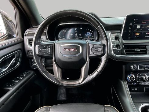 Used 2022 GMC Yukon XL AT4 AWD/4WD image 6