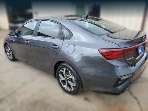 Used 2021 Kia Forte LXS FWD image 9