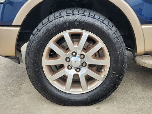 Used 2014 Ford F150 King Ranch w/ King Ranch Luxury Package image 10