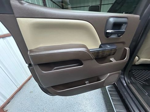 Used 2016 GMC Sierra 2500 Denali w/ Duramax Plus Package image 9