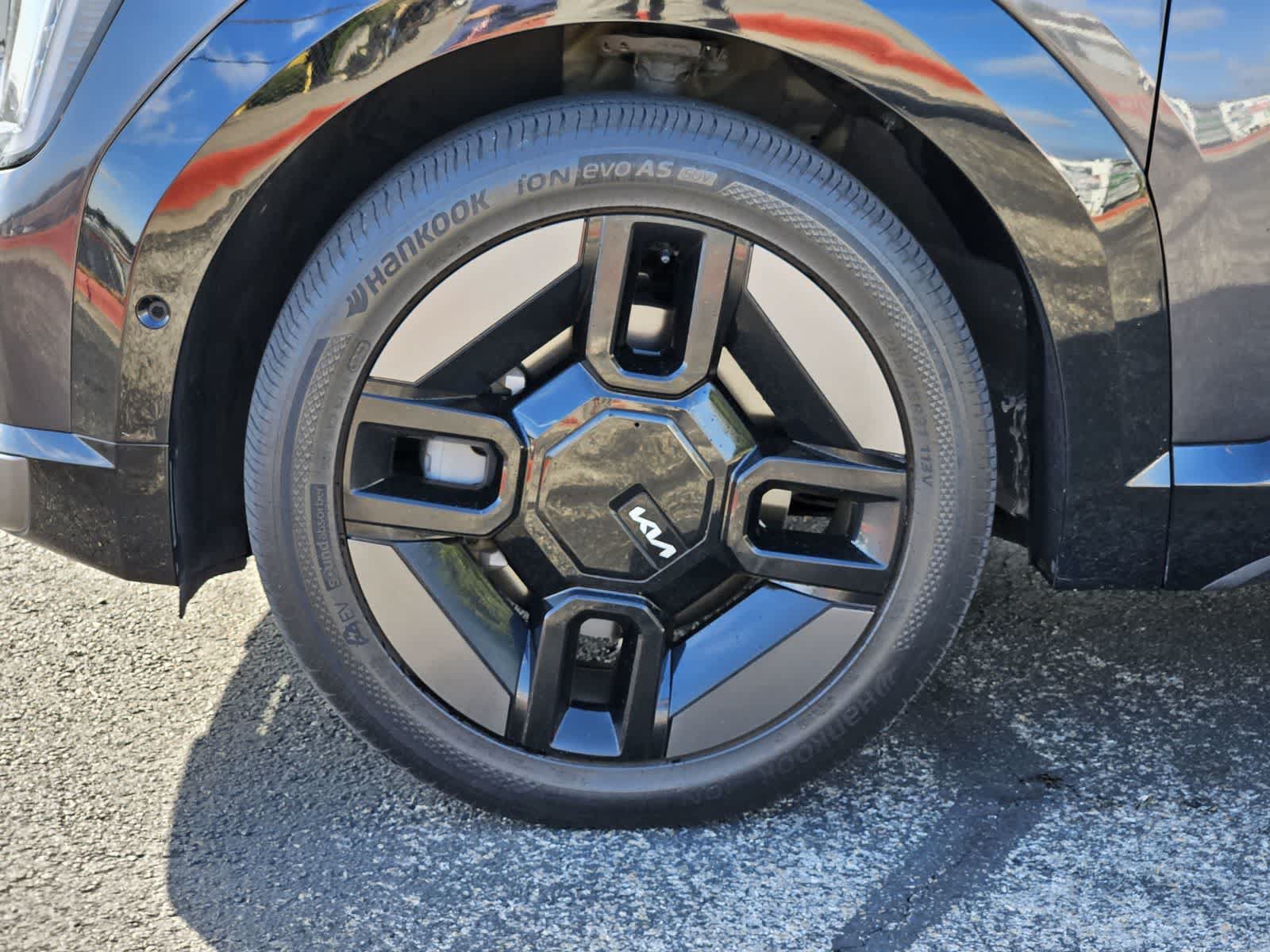 Certified 2024 Kia EV9 GT-Line AWD/4WD image 9
