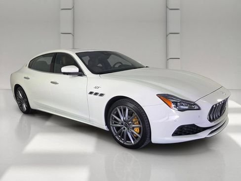Used 2023 Maserati Quattroporte GT RWD image 2