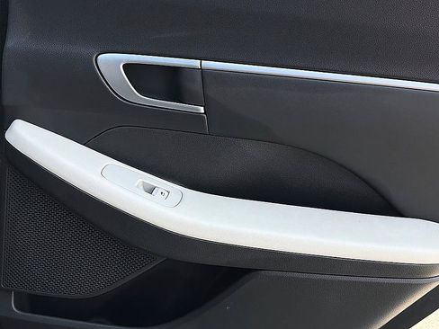 Certified 2025 Hyundai Sonata SEL FWD image 25