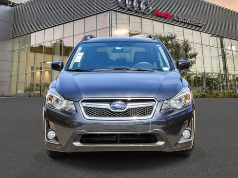Used 2016 Subaru Crosstrek 2.0i Premium w/ Moonroof Package AWD/4WD image 6