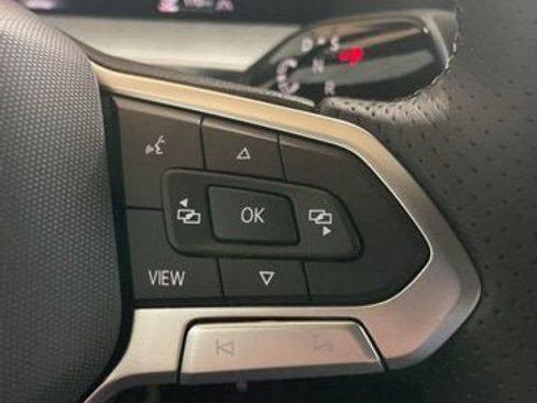 New 2026 Volkswagen Tiguan SE R-Line image 18