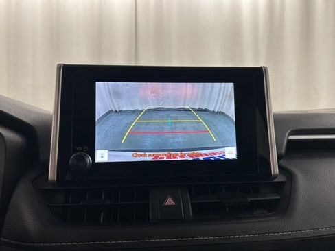 Used 2025 Toyota RAV4 XLE w/ Convenience Package AWD/4WD image 16