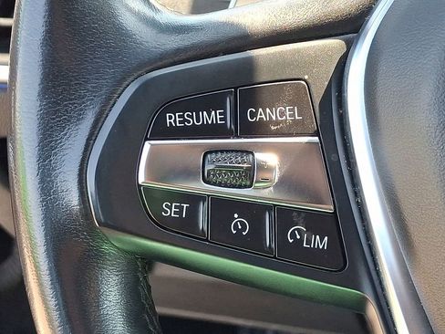 Used 2021 BMW 330i xDrive Sedan w/ Convenience Package image 21