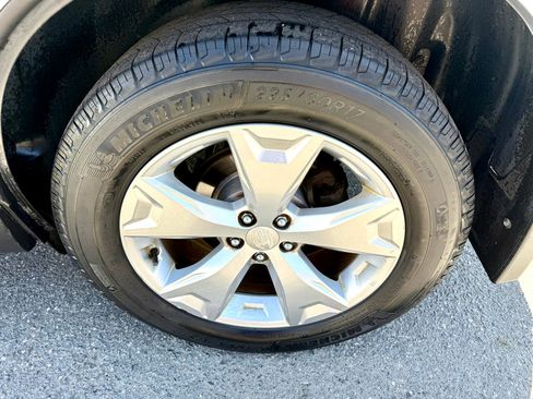 Used 2015 Subaru Forester 2.5i Premium image 11