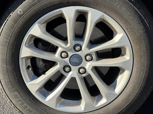 Used 2020 Ford Escape SE FWD image 9