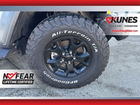 Used 2022 Jeep Wrangler Unlimited Sport image 15