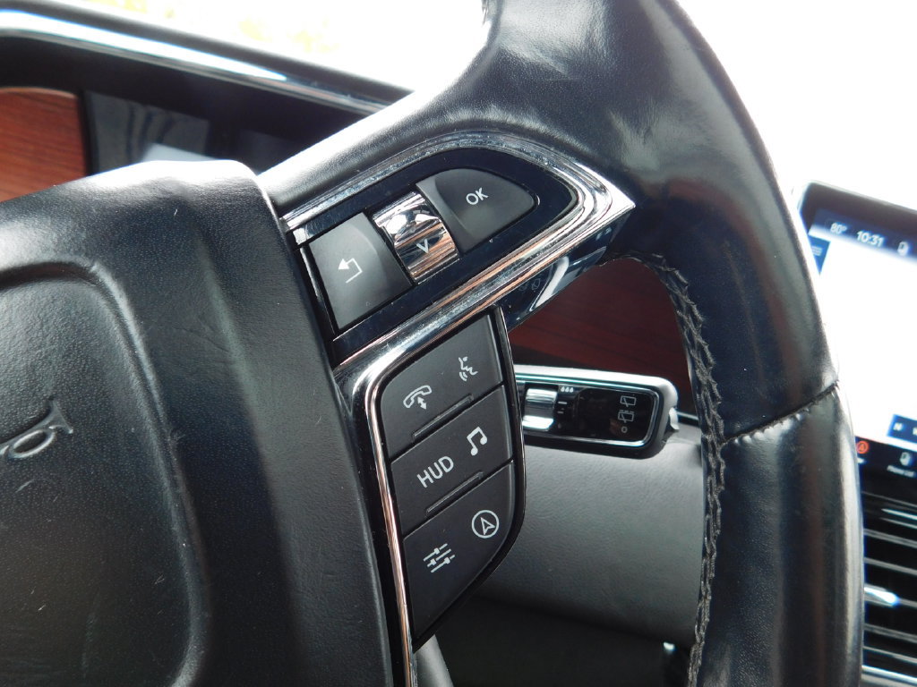 Used 2022 Lincoln Navigator L Reserve AWD/4WD image 28