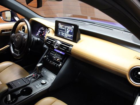 Used 2021 Lexus IS 300 w/ Comfort Package RWD image 26