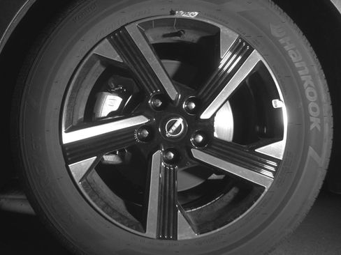 Used 2025 Nissan Sentra SV image 11