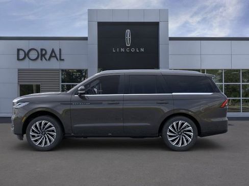 New 2025 Lincoln Navigator Black Label image 3