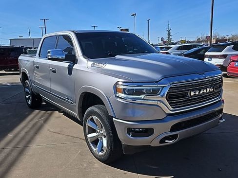 Used 2021 RAM 1500 Limited w/ Body Color Bumper Group AWD/4WD image 3