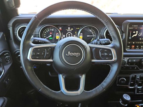 Used 2023 Jeep Wrangler Sahara w/ Cold Weather Group AWD/4WD image 18