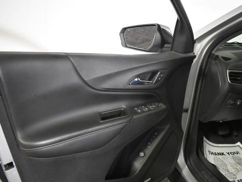 Used 2020 Chevrolet Equinox Premier AWD/4WD image 5