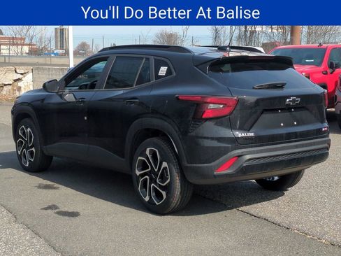 New 2026 Chevrolet Trax RS w/ Sunroof Package image 5