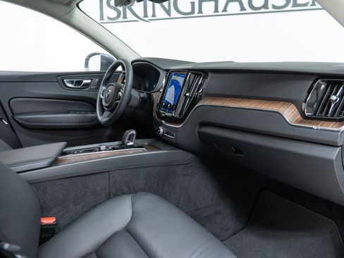 Certified 2023 Volvo XC60 B5 Plus w/ Climate Package AWD/4WD image 21