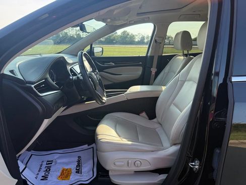 Used 2023 Buick Enclave Essence w/ Experience Buick Package AWD/4WD image 26