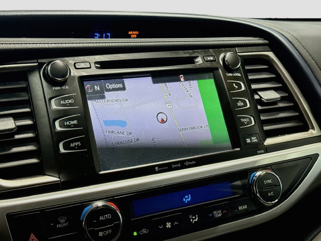 Used 2016 Toyota Highlander XLE AWD/4WD image 13