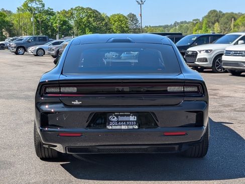 Used 2024 Dodge Charger R/T w/ Plus Group image 8