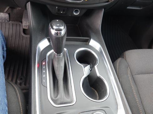 Used 2019 Chevrolet Traverse LT image 26