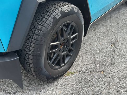 Used 2024 Tesla Cybertruck AWD Crew Cab image 30