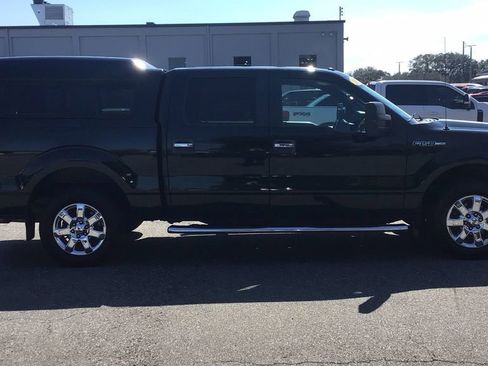 Used 2014 Ford F150 XLT w/ XLT Chrome Package image 4