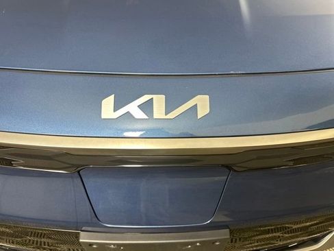 Used 2025 Kia Niro Wave w/ Wave Preserve Package image 9