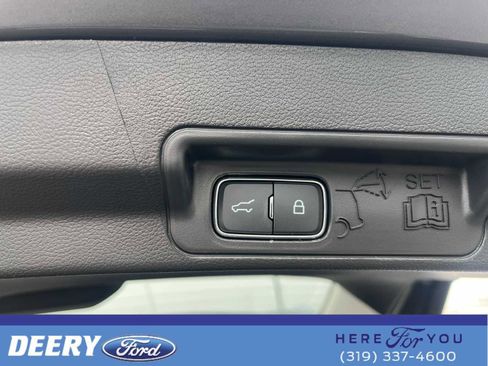 New 2026 Ford Explorer Active image 19