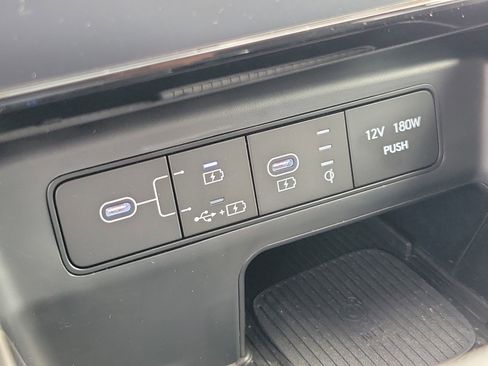 Used 2025 Hyundai Tucson SEL FWD image 26