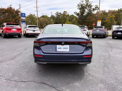 Used 2024 Honda Accord EX image 6