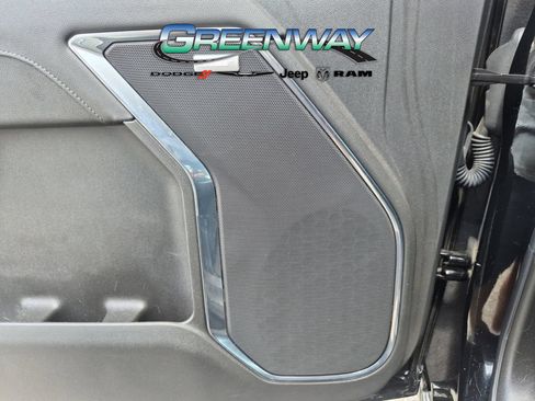 Used 2025 GMC Sierra 1500 Elevation w/ Elevation Premium Package AWD/4WD image 14