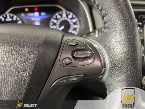 Used 2020 Nissan Murano SL w/ Moonroof Package image 19