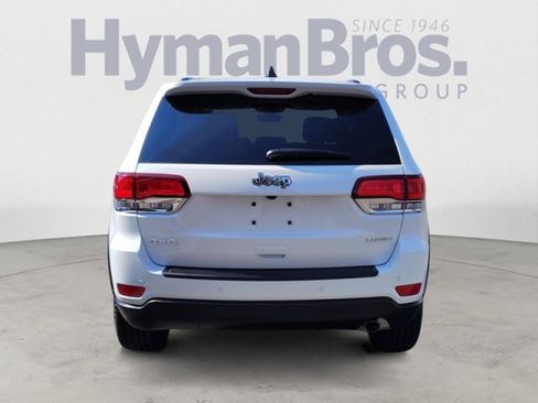 Used 2022 Jeep Grand Cherokee Laredo E AWD/4WD image 4