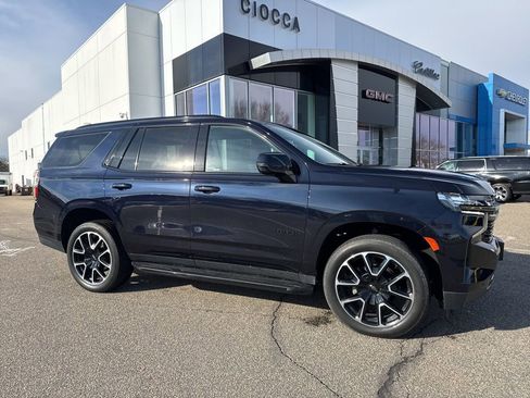 Used 2022 Chevrolet Tahoe RST w/ Luxury Package image 21