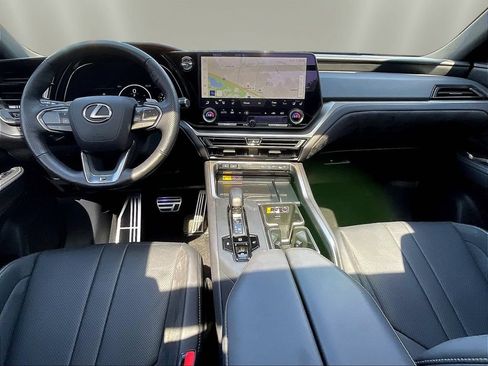 Used 2025 Lexus TX 500h AWD w/ Technology Package image 9
