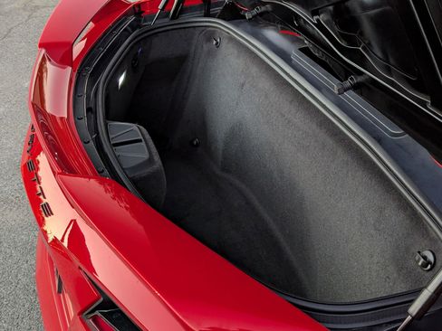 Used 2023 Chevrolet Corvette Stingray Premium Conv w/ Z51 Performance Package image 31