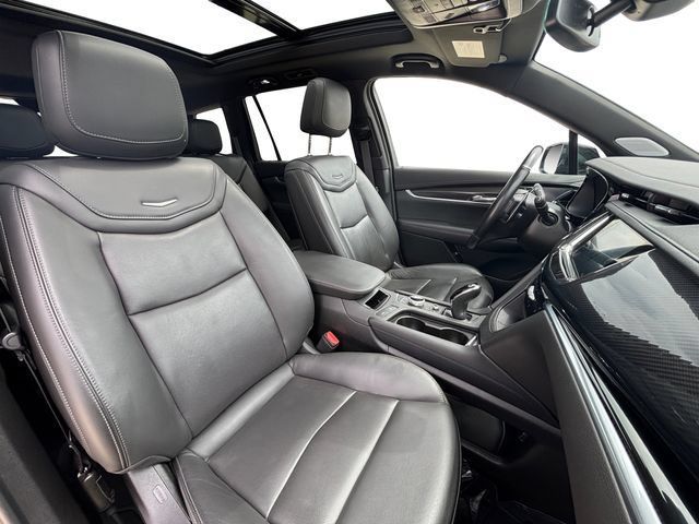 Certified 2024 Cadillac XT6 Sport AWD/4WD image 16