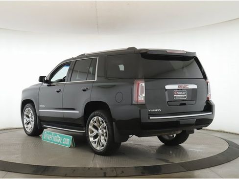Used 2016 GMC Yukon Denali w/ Open Road Package image 8
