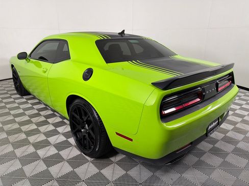 Used 2015 Dodge Challenger R/T Plus image 8