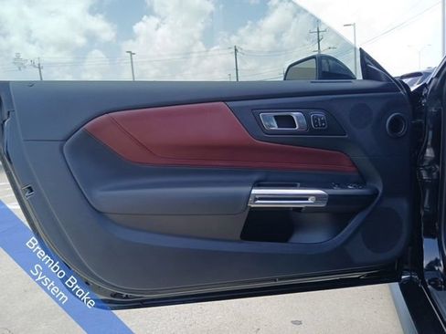 Used 2025 Ford Mustang GT Premium w/ GT Performance Package RWD image 14