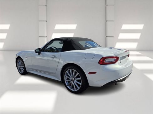 Used 2017 FIAT 124 Spider Lusso image 8